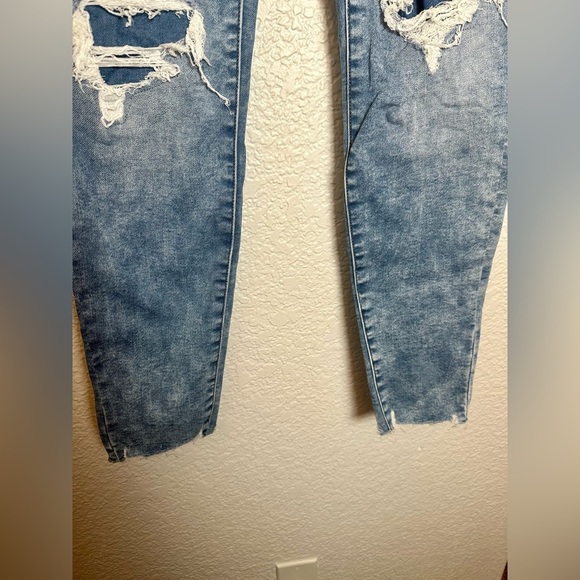 American Eagle Outfitters Blue Skinny Jeans with Distressed Details - Picture 4 of 5